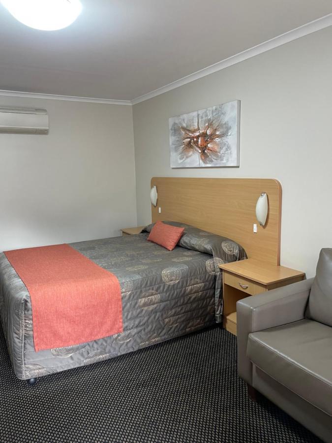 Cattlemans Country Motor Inn & Serviced Apartments Dubbo Extérieur photo