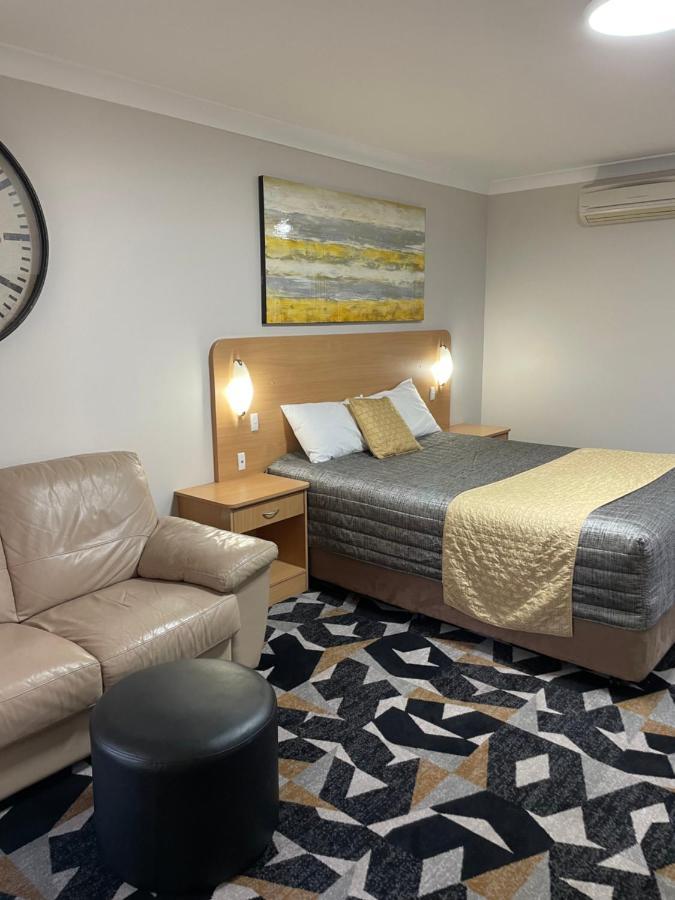 Cattlemans Country Motor Inn & Serviced Apartments Dubbo Extérieur photo